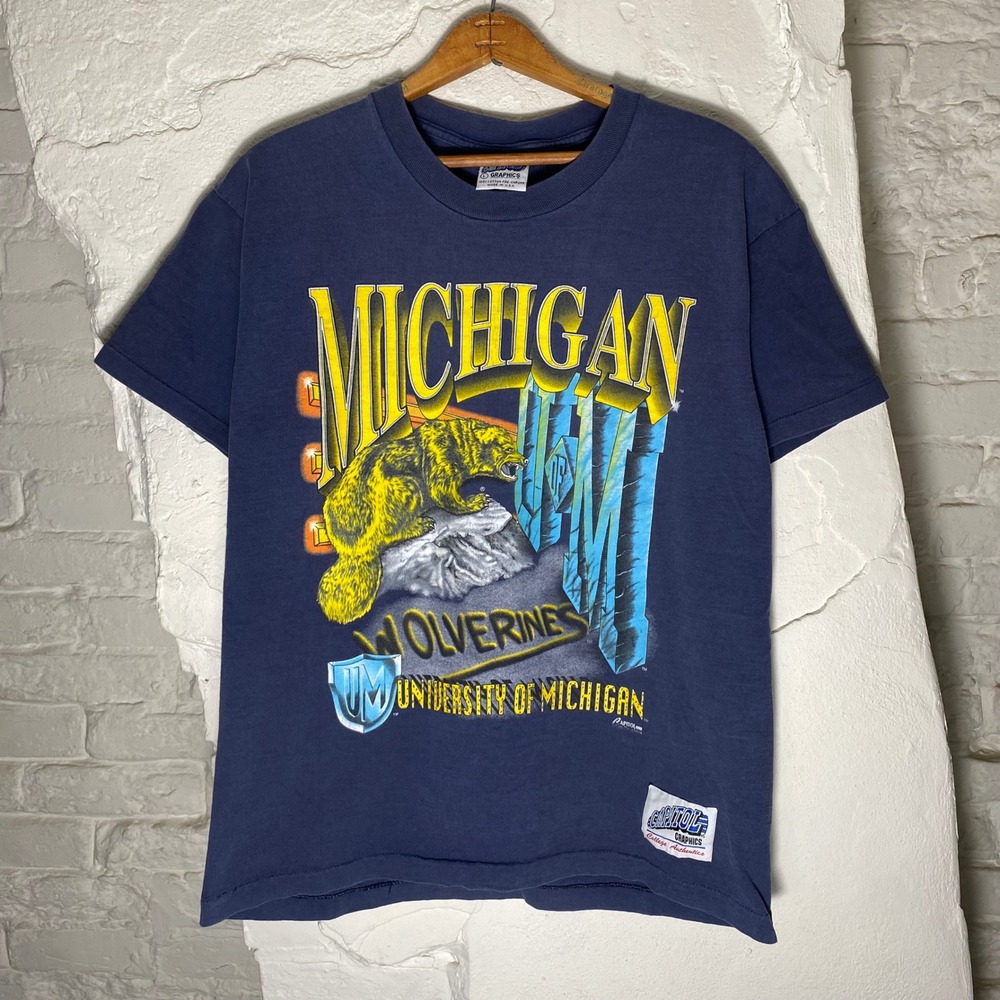 Vintage Michigan Wolverines T Shirt Capitol Graphics‎ Navy Blue Mens Large USA